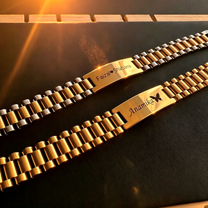 Bracciale Personalizzato in Acciaio Inox 316L con Nome e Logo Incisi al Laser, Placca Curva Placcata Oro 18K, Regalo Personalizzato - Product Image 1