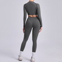 2025 nouvelle mode Yoga ensemble d'entraînement de haute qualité ensemble de sport pour les femmes Slim Fit Gym costume en plein air