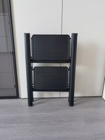 Échelle en acier simple et peu coûteuse à 2 marches fines pour grenier