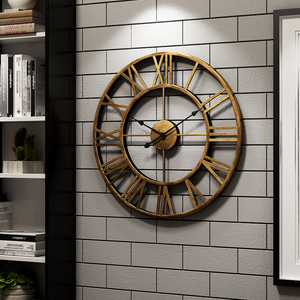 Horloge murale en métal de style antique, décoration industrielle européenne, horloge murale à chiffres romains - Product Image 3
