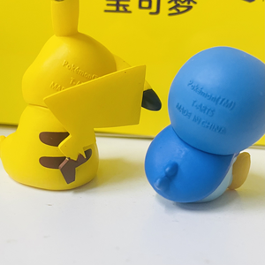 Ensemble de 5 figurines d'anime Pokéball avec les personnages Gengar, Pikachu, Rowlet, Piplup, Snorlax dans une boîte mystère en guise de cadeaux - Product Image 5