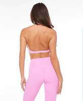 Ademend, elastisch, zacht, lichtgewicht, snel drogend, halternek, rugloos fitness sportbeha met voorste twist