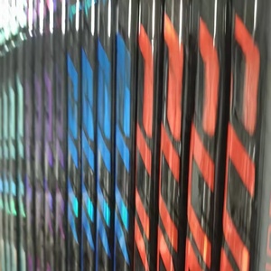 Gậy khúc côn cầu xung đang bay ra khỏi kệ Thống Trị sân - Product Image 1