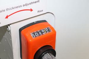 <span class=keywords><strong>2025</strong></span> máy móc chế biến gỗ cạnh dải máy có độ bóng cao Bảng điều khiển đồ nội thất tủ quần áo góc tròn edgebander - Product Image 5