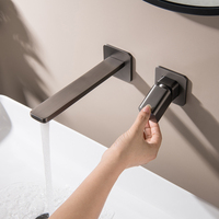 Robinet de lavabo mural carré en laiton massif gris brossé, mitigeur chaud/froid pour projet de salle de bain d'hôtel