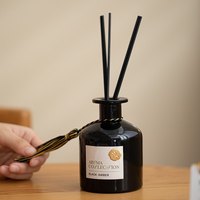 Diffuseur de roseaux d'huile de parfum naturel pour la décoration d'intérieur de chambre d'hôtel de marque privée de luxe en gros personnalisé