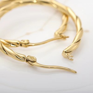 Pendientes de Aro en Color Oro y Acero, 20mm 25mm 30mm, Diseño de Alambre Trenzado, Joyería de Moda para Mujer, Regalo para Ocasiones Especiales - Product Image 3