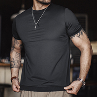 T-shirt Homme Maden pour Entraînement Sportif – Séchage Rapide, Effet Rafraîchissant, Coupe Athlétique, Anti-Transpiration, Respirant – Haut d'Été Tendance 2026