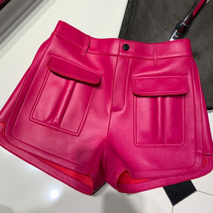 Shorts cargo <span class=keywords><strong>taille</strong></span> <span class=keywords><strong>haute</strong></span> en <span class=keywords><strong>cuir</strong></span> véritable pour femmes, poches à rabat utilitaires, shorts sexy - Product Image 4