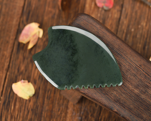 Outils de massage facial en jade néphrite, planche de guasha en jade faite à la main, outils de thérapie d'<span class=keywords><strong>acupuncture</strong></span> SPA, outils de guasha en jade Hetian <span class=keywords><strong>pour</strong></span> <span class=keywords><strong>le</strong></span> <span class=keywords><strong>visage</strong></span> - Product Image 5