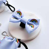Netter bunter Regenbogen-Hunde bogen verstellbarer weicher Stoff Lustige Haustier-Krawatte Benutzer definiertes Logo Haustier-Fliege für Katzen Kleine Hunde