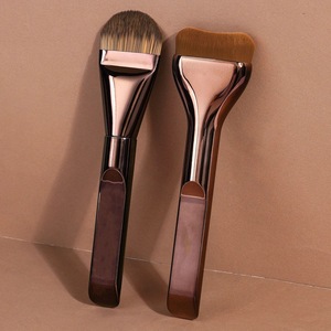 Ensemble de pinceaux de maquillage pour le visage, 6 pièces, étiquette privée personnalisée, manche brun, outils de beauté professionnels, pinceaux pour fond de teint et anticernes - Product Image 6