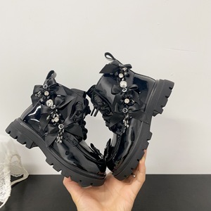 Botas de Moda de Charol Estilo Lolita para Niñas con Detalles de Lazo de Pedrería, Estilo Invierno 2025, Botas Martin de Tacón Bajo - Product Image 1