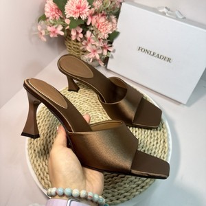 Mules à talons aiguilles en soie de 8 cm pour femmes, style simple, sandales d'été confortables pour l'extérieur, chaussures de soirée pour dames - Product Image 1