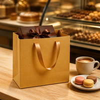 Service de conception de sacs en papier kraft personnalisés pour les boutiques, les salons et les magasins de détail, respectueux de l'environnement, fourniture directe d'usine