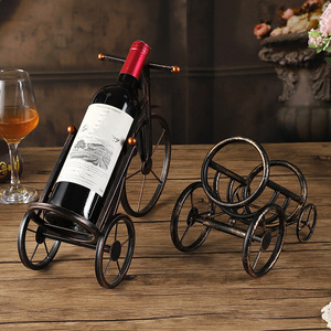 Mystic Arts - Botellero de hierro para sala de estar y comedor, adorno decorativo de almacenamiento, artesanía 7133D - Product Image 1