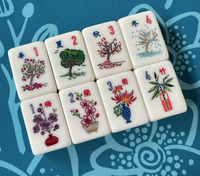 Set Ubin Mahjong Akrilik Putih Premium dengan Pola Ukiran Klasik untuk Malam Permainan Keluarga di Dalam Ruangan