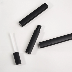 Tubo <span class=keywords><strong>de</strong></span> <span class=keywords><strong>brillo</strong></span> <span class=keywords><strong>de</strong></span> <span class=keywords><strong>labios</strong></span> <span class=keywords><strong>de</strong></span> plástico hueco cuadrado <span class=keywords><strong>de</strong></span> 5,6 ml para glaseado <span class=keywords><strong>de</strong></span> <span class=keywords><strong>labios</strong></span>, bálsamo labial, maquillaje y crema, embalaje <span class=keywords><strong>de</strong></span> loción, cosméticos - Product Image 2