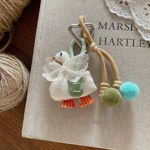 Porte-clés animal en peluche style Ins, mignon ours, lapin, chien, poupée pain, pendentif en corde nouée à la main avec pompon, breloque de sac polyvalente - Product Image 5