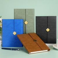 Coffret cadeau d'affaires en cuir avec carnet personnalisé avec logo et stylo métallique de signature, comme souvenir de bureau
