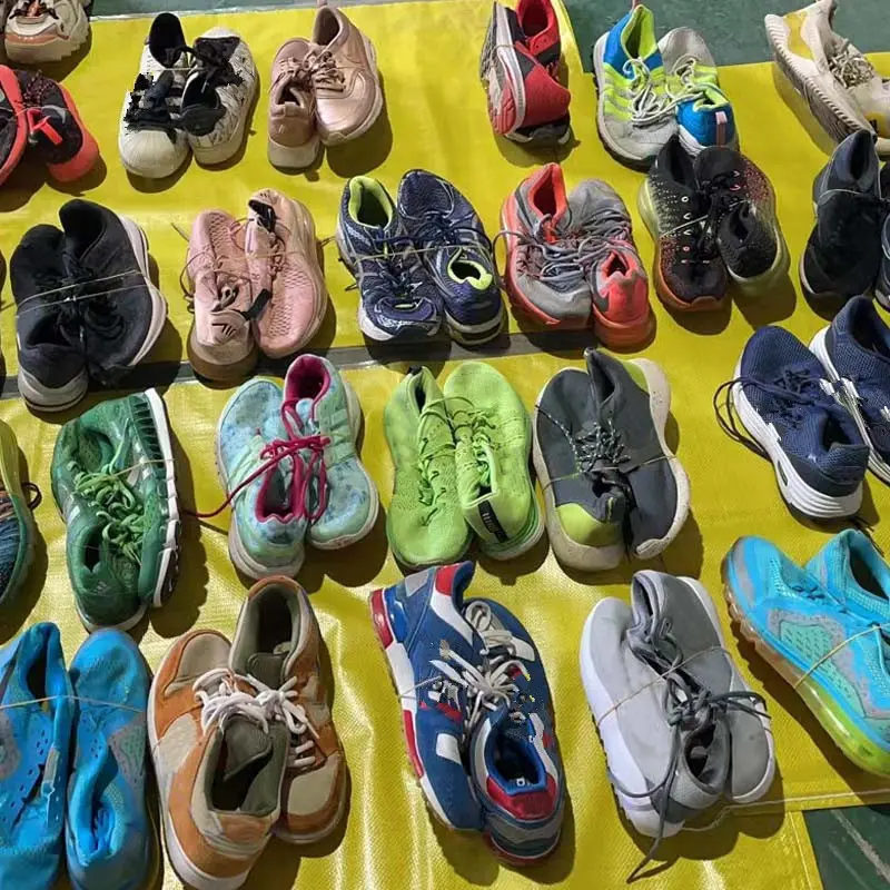 Europa Amerika Verkauf Kenia Ballen Mixed Branded Männer Frauen Sneaker Second Hand Gebrauchte Schuhe