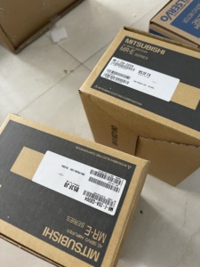 มอเตอร์เซอร์โว AC ของมิตซูบิชิ รุ่น MR-E-20A-QX004 ของแท้ 100% ใหม่เอี่ยม - Product Image 1
