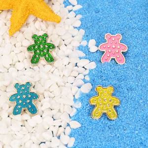 Meilleures ventes : Épingles en métal à motifs de dessins animés, Épingles en métal ours originales, Badges en métal mignons, Épingles de revers souvenirs en émail souple - Product Image 4
