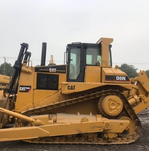 Bulldozer Usado de Buena Calidad D8N/D8R/D8K/D8H con Capacidad de Empuje de 4.3m y Radio de Giro Corto en Venta - Product Image 1