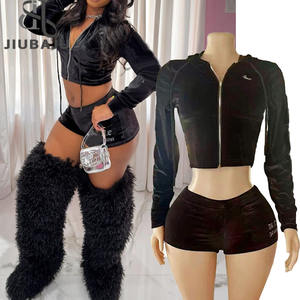 Completo Casual Autunnale da Donna in Due Pezzi: <span class=keywords><strong>Felpa</strong></span> con Cappuccio e Zip a <span class=keywords><strong>Maniche</strong></span> Lunghe + Pantaloncini - Product Image 1