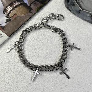 Bracelet chaîne cubaine épaisse Tiyo pour homme avec pendentif croix en alliage de zinc plaqué argent, cadeau d'anniversaire - Product Image 4
