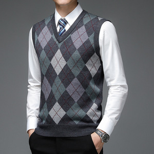 Men's <strong>Argyle</strong> Vest <strong>Sweater</strong> Wool Blend V-Neck Sleeveless Pullover <strong>Sweater</strong> - Product Image 3
