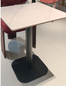Table de restaurant carrée en pierre frittée blanche, design moderne poli, résistante à l'eau et facile à nettoyer, mobilier commercial - Product Image 3