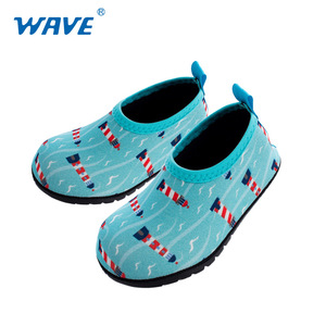 Chaussures aquatiques à bout fermé, tige en nylon, semelle extérieure en caoutchouc antidérapante, unisexe, pour la natation, la plongée en apnée et la plage en été - Product Image 1
