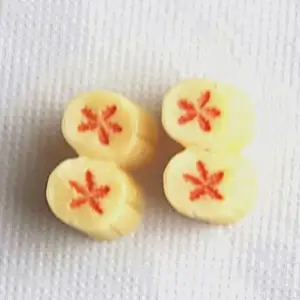 厂家直销仿真香蕉片树脂段微型轻质粘土雪泥胶食品配件