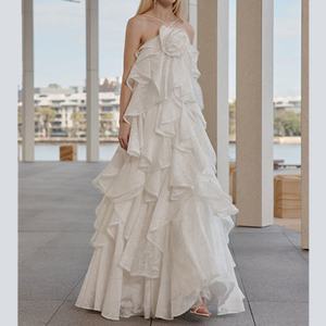 Robe longue maxi personnalisée pour femme, sexy, à volants superposés floraux, brodée, sans manches, coupe ample, col licou - Product Image 1