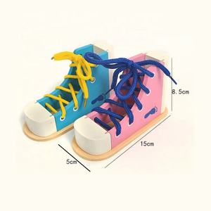 Aides pédagogiques Montessori pour l'éducation précoce, chaussures en bois pour enfants, lacets réalistes pour la maternelle, jeux <span class=keywords><strong>de</strong></span> <span class=keywords><strong>vie</strong></span> pour l'enfilage - Product Image 4
