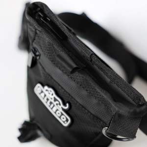 <span class=keywords><strong>Pochette</strong></span> à friandises pour chien avec fermeture à glissière magnétique | Sac d'<span class=keywords><strong>aide</strong></span> au comportement de formation de petite ceinture pour chien marchant avec sac à crottes - Product Image 4