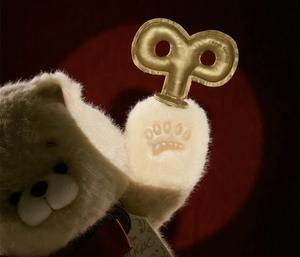 ตุ๊กตาหมีฮันนี่รุ่นพิเศษฉลองสมรส พร้อมมงกุฎและกุญแจ - Product Image 3