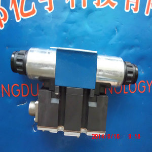 วาล์วควบคุมแบบสัดส่วน R900978110 3DREPE6A-2X/45EG24N9K31/F1M - Product Image 2