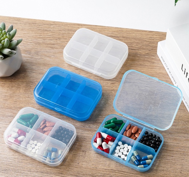 Portable Sealed Transparent Plastic Medicine Storage Box, Compartment Pill Case with Pill Cutter