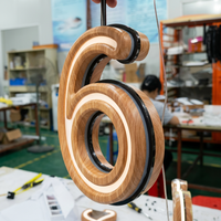 Technologie de transfert de grain de bois KMT, lettres 3D lumineuses (résistance aux intempéries IP65), surface lisse, luminosité personnalisable, effet dégradé