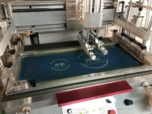 SPE4060 Mesin Cetak Printer Layar Datar Clamshell dengan Pendaftaran Mikro untuk Kaus Kaki 1000 Buah/Jam Multiwarna CE
