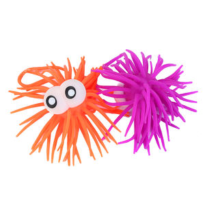 Balle anti-<span class=keywords><strong>stress</strong></span> lumineuse <span class=keywords><strong>et</strong></span> extensible pour enfants, en forme d'animal poilu à gros <span class=keywords><strong>yeux</strong></span> - Product Image 5