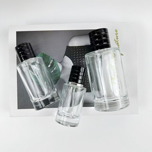 Flacone Spray in Vetro di Lusso da 20ml 30ml 50ml 100ml con Spruzzatore in Alluminio, Logo Personalizzato <span class=keywords><strong>e</strong></span> Tappo Abbinato - Product Image 1