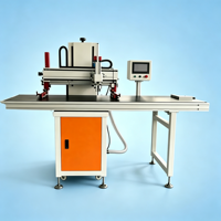 Nouvelle machine d'impression sérigraphique à plateau plat à grande vitesse Meichao avec convoyeur automatique pour l'impression de t-shirts, sacs de courses, cartes en papier et étiquettes