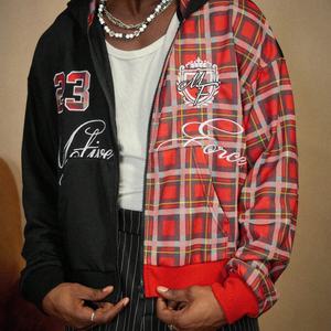 Nouveau Hoodie Zippé 2025 Personnalisé avec Patch Brodé et Motif Patchwork à Carreaux, Coupe Oversize Boxy Courte, Style Streetwear pour Homme - Product Image 2