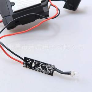 Interrupteur de charge de batterie au lithium 12V-24V avec indicateur pour outils électriques, usage industriel, coque en nylon, contacts argentés - Product Image 1