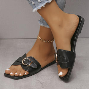 Ciabatte Estive 2025 alla Moda per Spiaggia, Leggere ed Eleganti, Semplici e Comode per la Stagione Invernale - Product Image 4