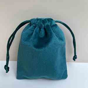 Sac en velours personnalisé avec cordon de serrage pour le rangement de bijoux, sac en velours avec cordon de serrage - Product Image 2