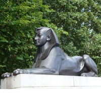 Statue de Sphinx égyptien antique en bronze coulé de haute qualité, style classique